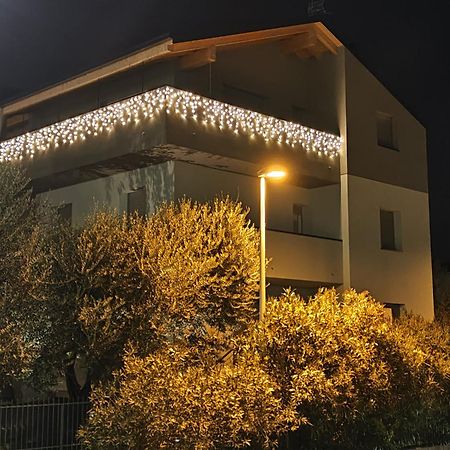 דירות ריבה דל גארדה Oasi Degli Ulivi מראה חיצוני תמונה