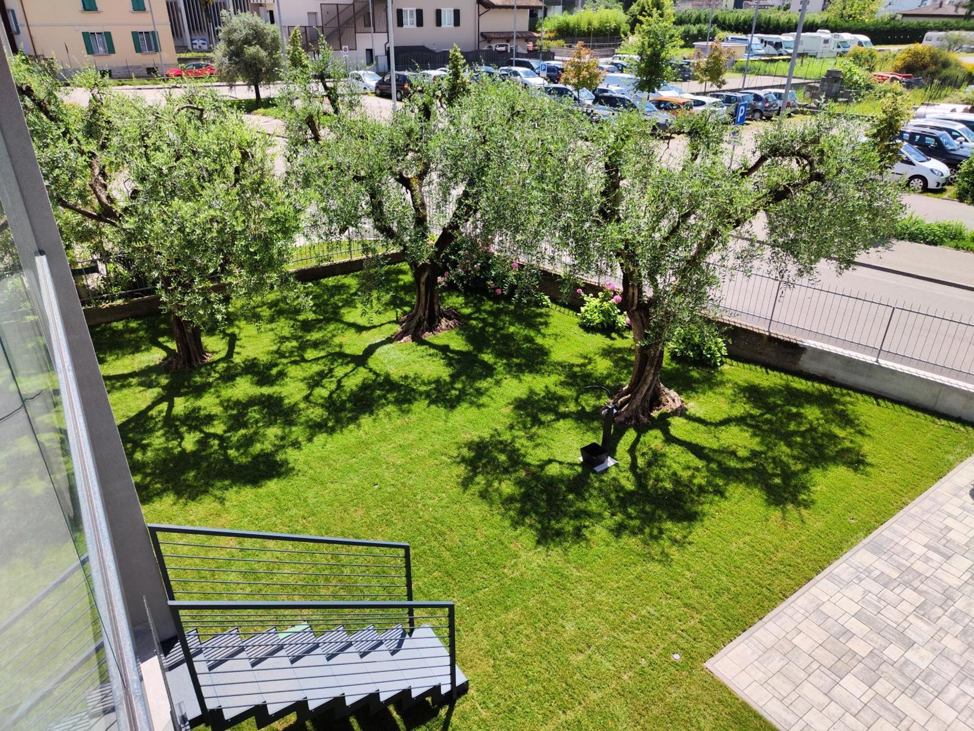 דירות ריבה דל גארדה Oasi Degli Ulivi מראה חיצוני תמונה